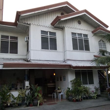 Newport Oak Pension Inn Tagbilaran Exterior foto