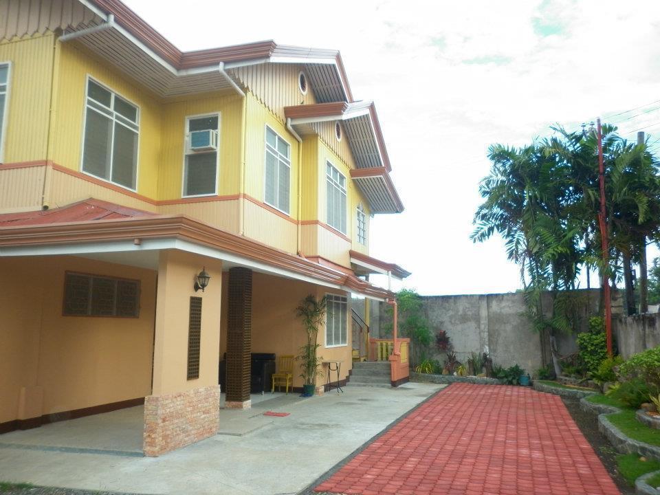 Newport Oak Pension Inn Tagbilaran Exterior foto
